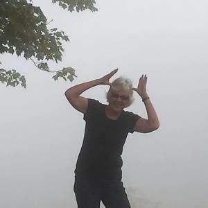 Meet your Posher, Carla